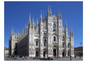 SQ Milan Cathedral from Piazza del Duomo