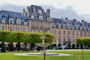 Paris Place des Vosges Paris Place des Vosges